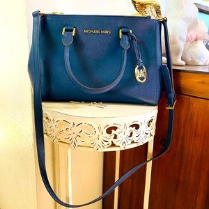 Michael Kors navy blue medium crossbody purse